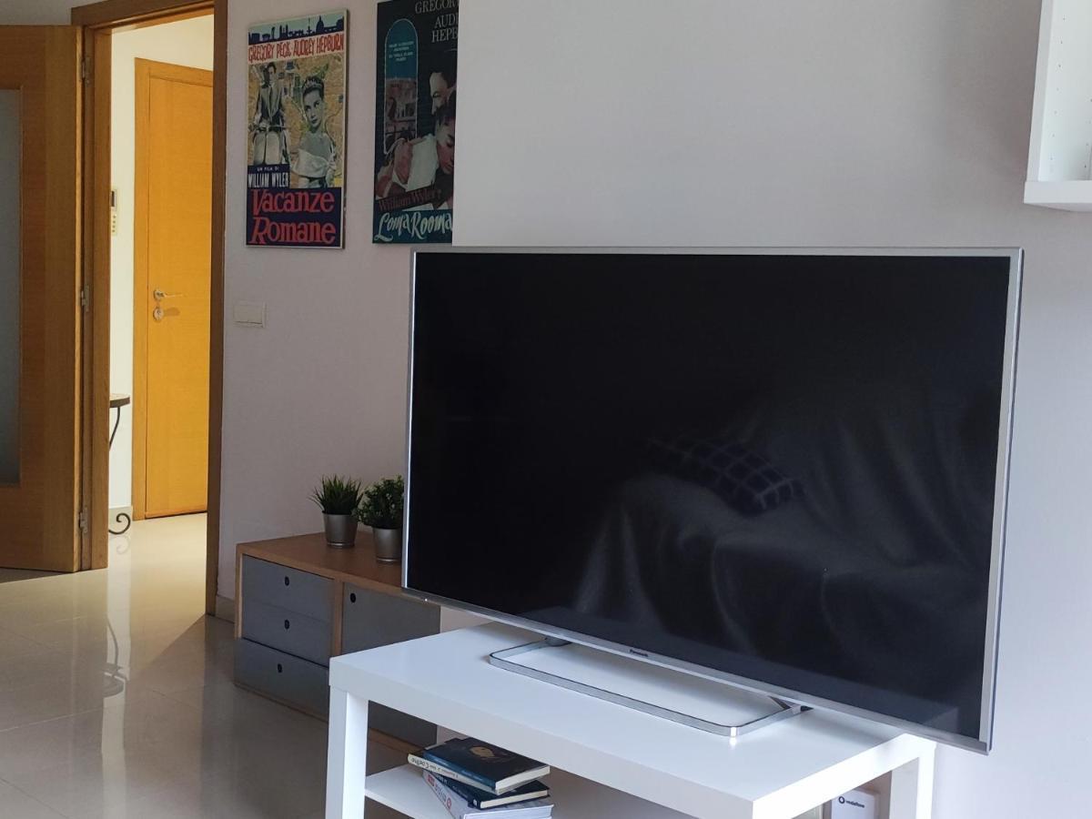 Apartamento Dos Habitaciones Exterior Y Bien Comunicado San Salvador de Poio Bagian luar foto